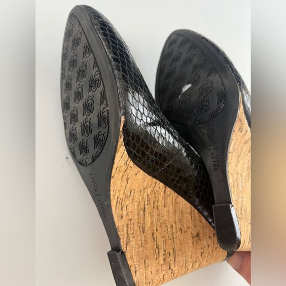 White House Black Market Caserta wedges - Picture 7 of 9
